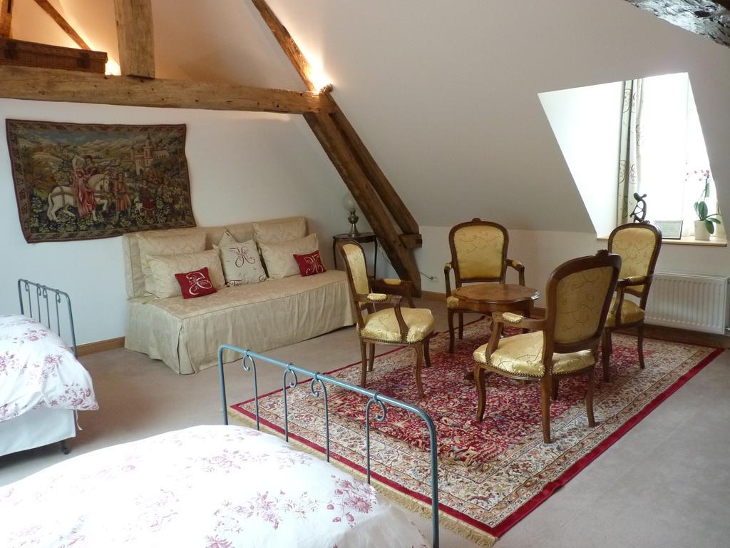 勒克洛斯圣尼古拉斯酒店 Château-Renard 外观 照片
