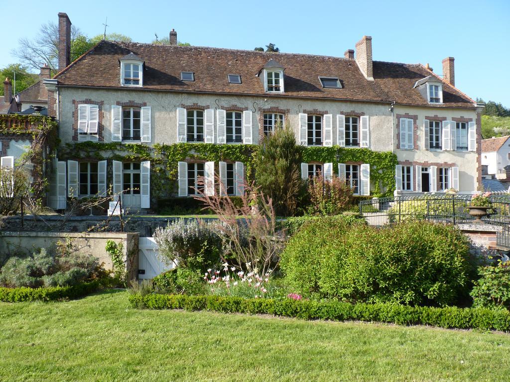 勒克洛斯圣尼古拉斯酒店 Château-Renard 外观 照片